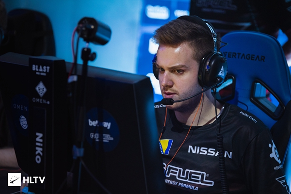 BP后选手还能不能和教练交流？DOTA2两大联赛官宣答案了